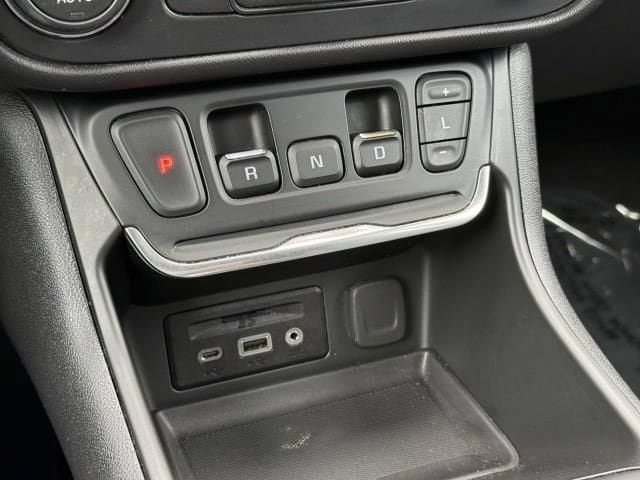 Used 2020 GMC Terrain SLT w/ Preferred Package AWD/4WD image 30