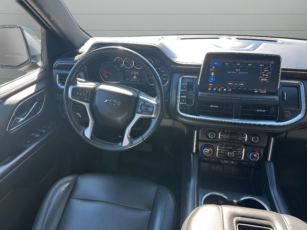 Used 2021 Chevrolet Tahoe Z71 w/ Luxury Package AWD/4WD image 17