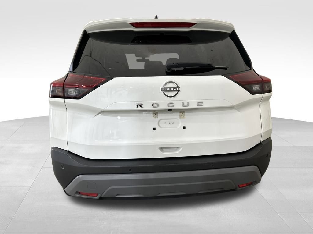 Used 2023 Nissan Rogue S image 4
