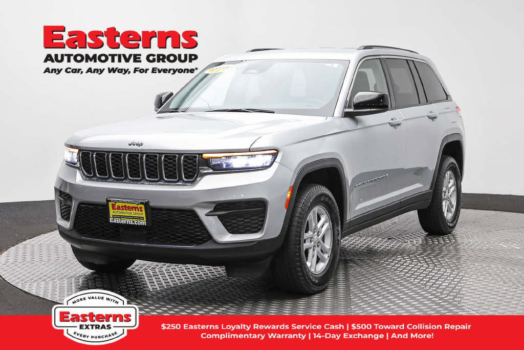 Used 2023 Jeep Grand Cherokee Laredo