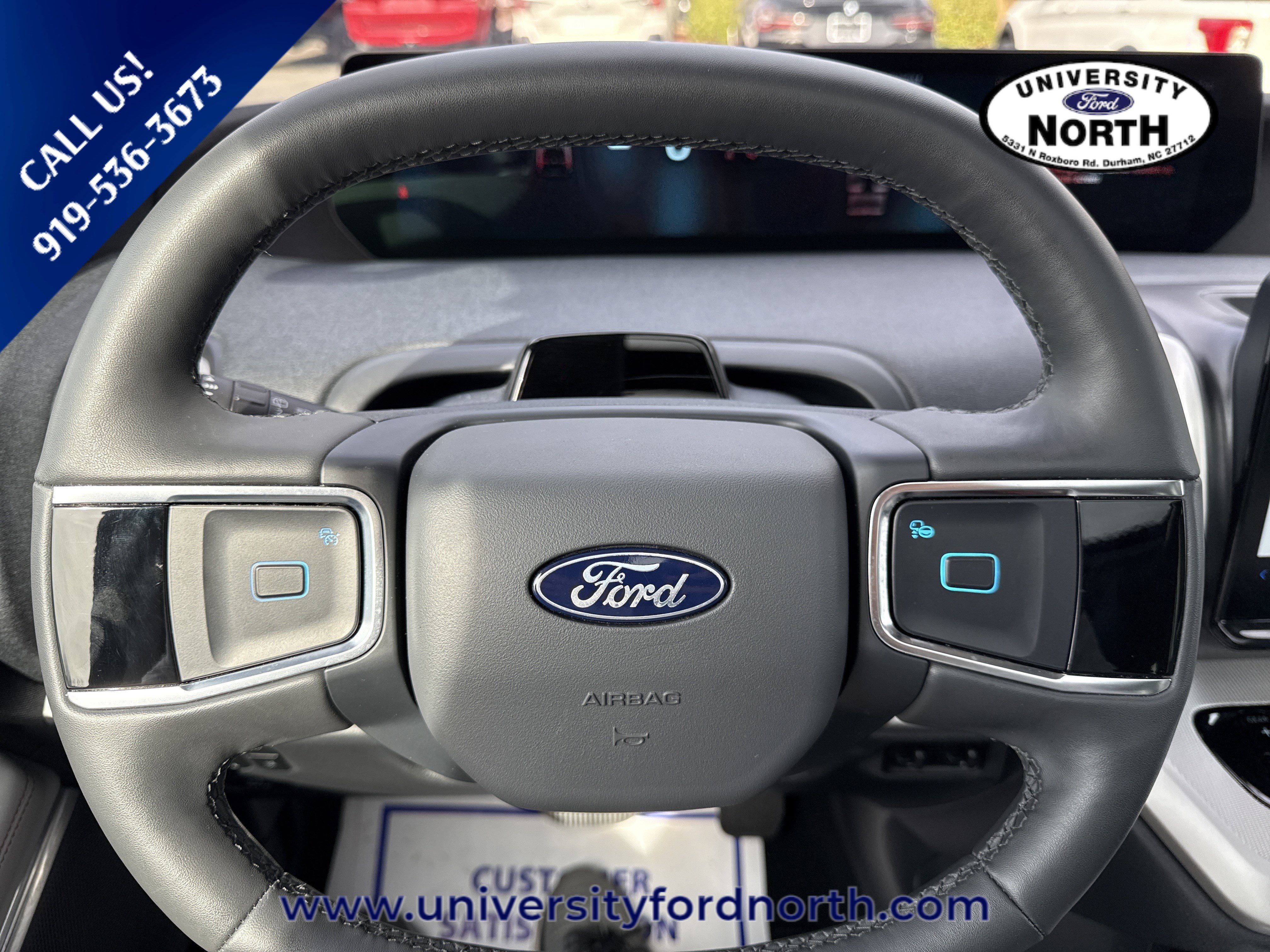 Used 2025 Ford Expedition Active image 19