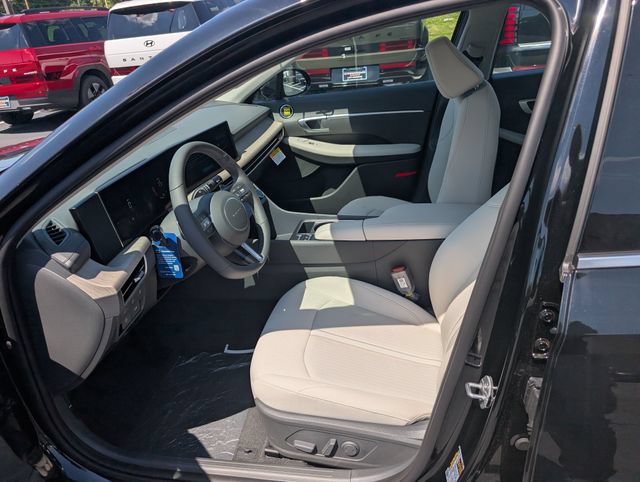 New 2026 Hyundai Sonata SEL FWD image 14