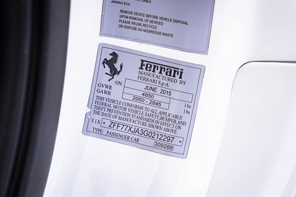 Used 2016 Ferrari California T image 33