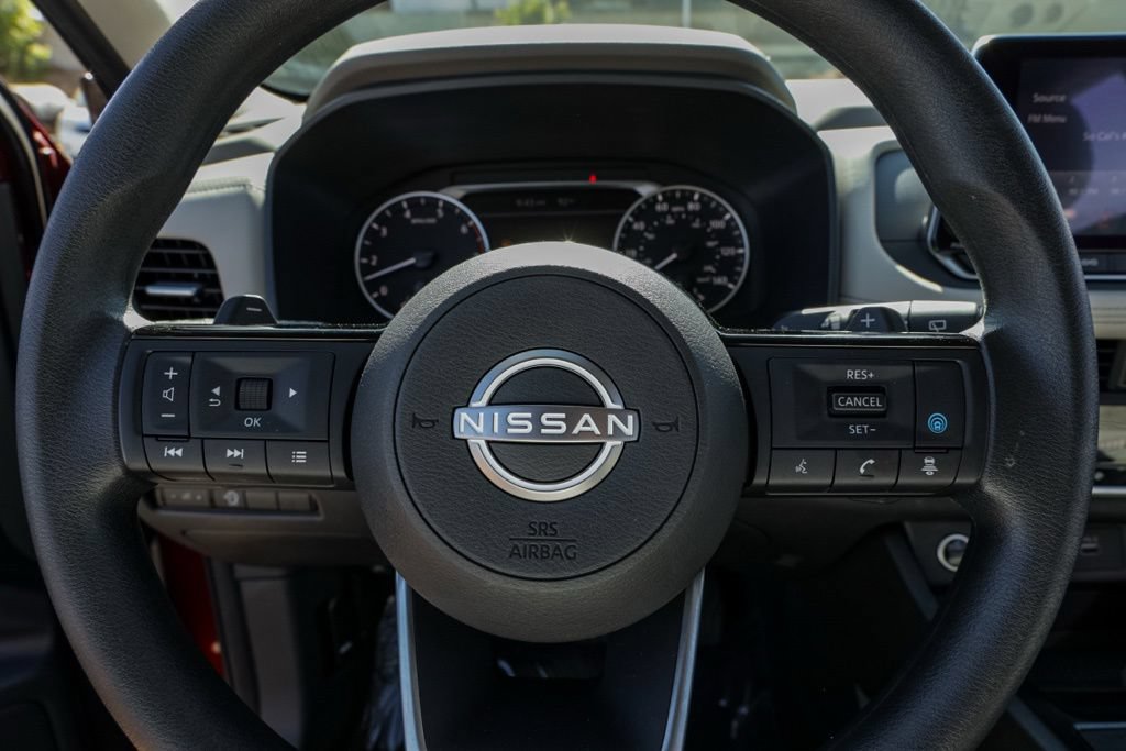 Used 2023 Nissan Rogue SV FWD image 27
