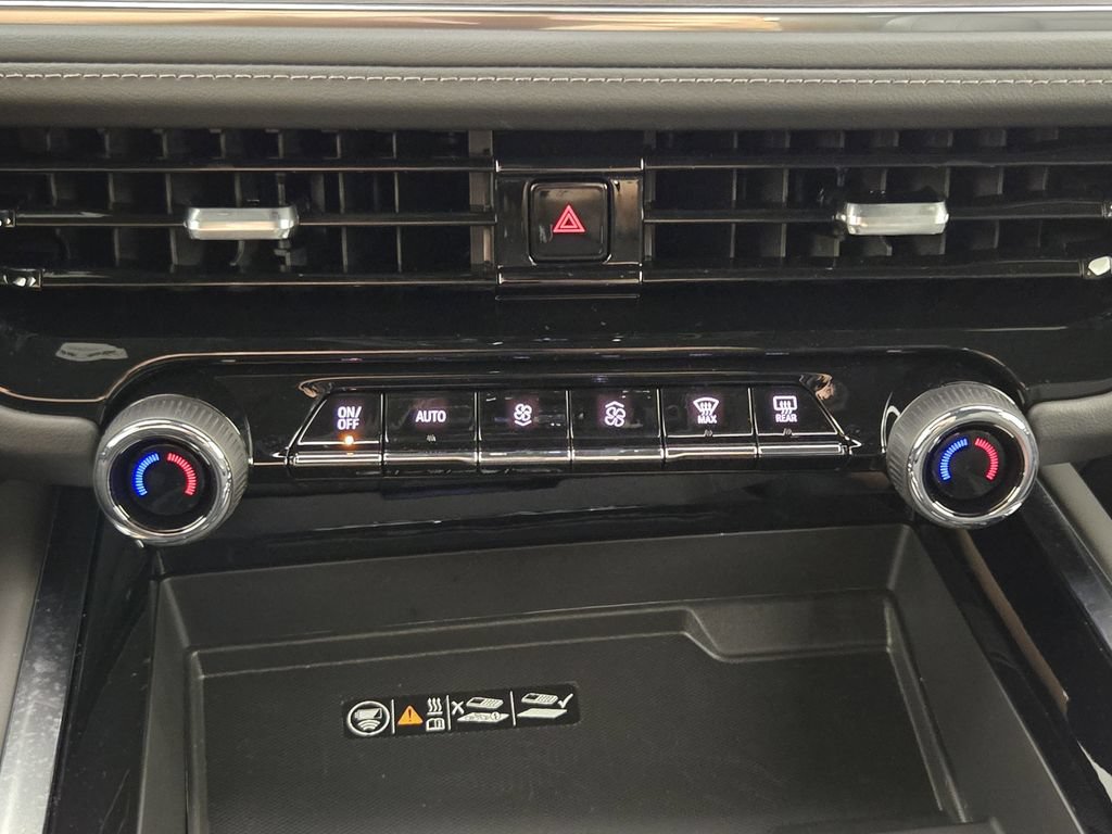 New 2026 Chevrolet Suburban LT w/ Comfort Package RWD image 19