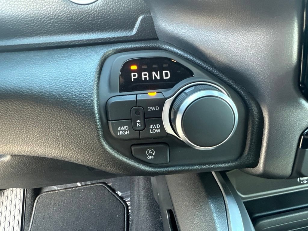 New 2026 RAM 1500 Express AWD/4WD image 30