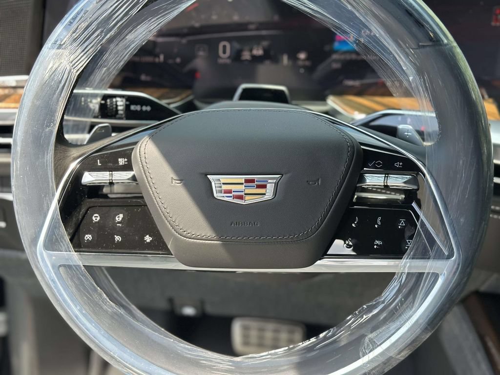 New 2026 Cadillac Escalade Platinum Luxury w/ LPO, Radiant Package AWD/4WD image 11