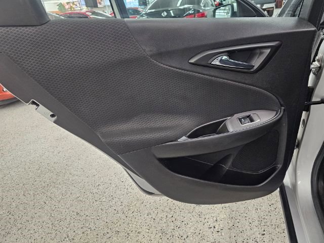 Used 2016 Chevrolet Malibu LT image 25