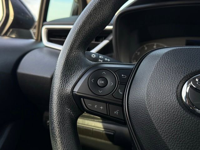 Used 2023 Toyota Corolla LE image 11