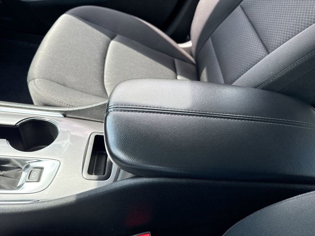 Used 2024 Chevrolet Malibu LT image 21