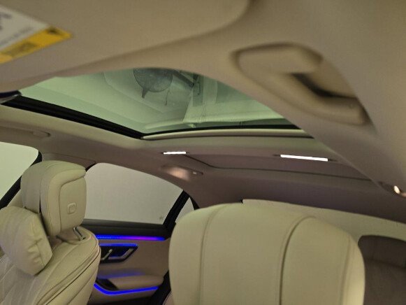 Used 2023 Mercedes-Benz S 580 4MATIC Sedan image 17