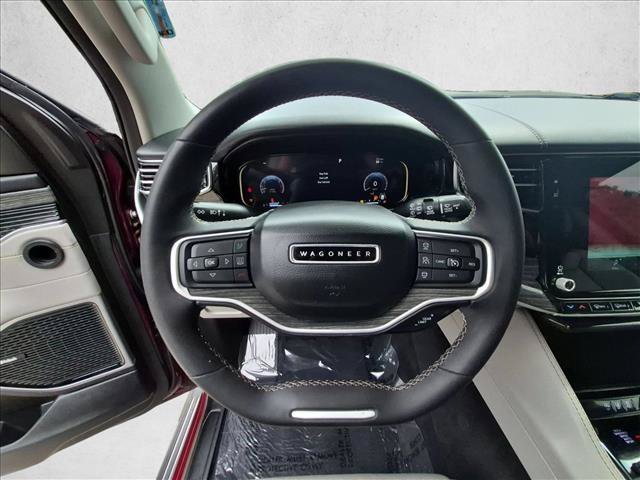 Used 2022 Jeep Wagoneer Series III w/ Premium Group I AWD/4WD image 30