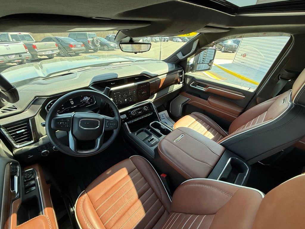 Used 2025 GMC Sierra 2500 Denali Ultimate image 26