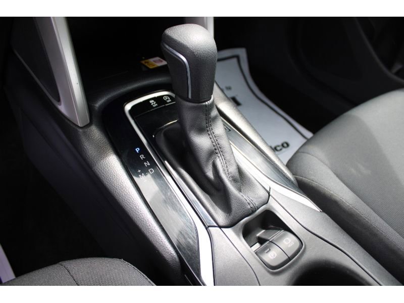 Used 2022 Toyota Corolla Cross LE image 13