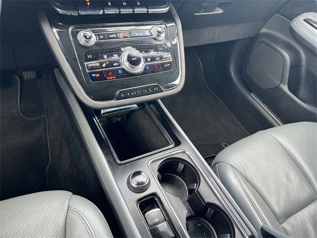 Used 2020 Lincoln Corsair Reserve w/ Equipment Group 201A image 19