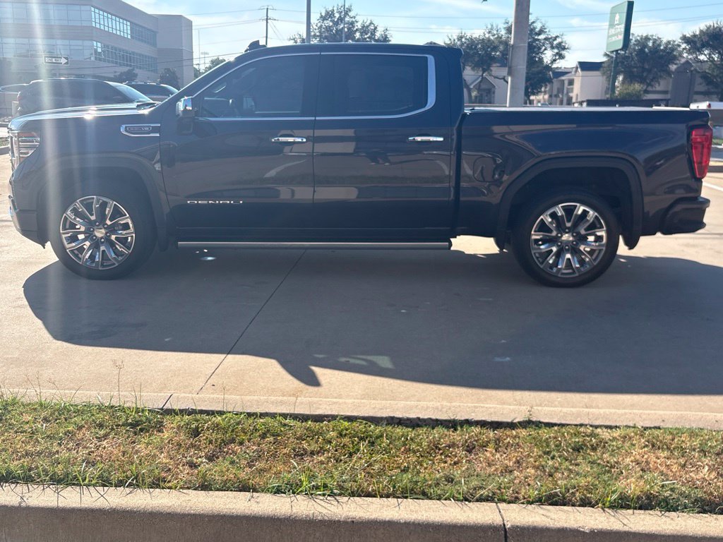 Used 2023 GMC Sierra 1500 Denali w/ Denali Reserve Package AWD/4WD image 15