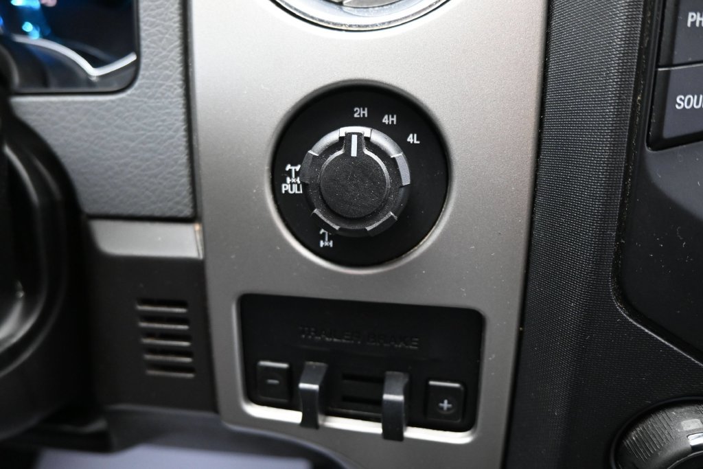 Used 2014 Ford F150 XLT w/ Equipment Group 302A Luxury AWD/4WD image 21