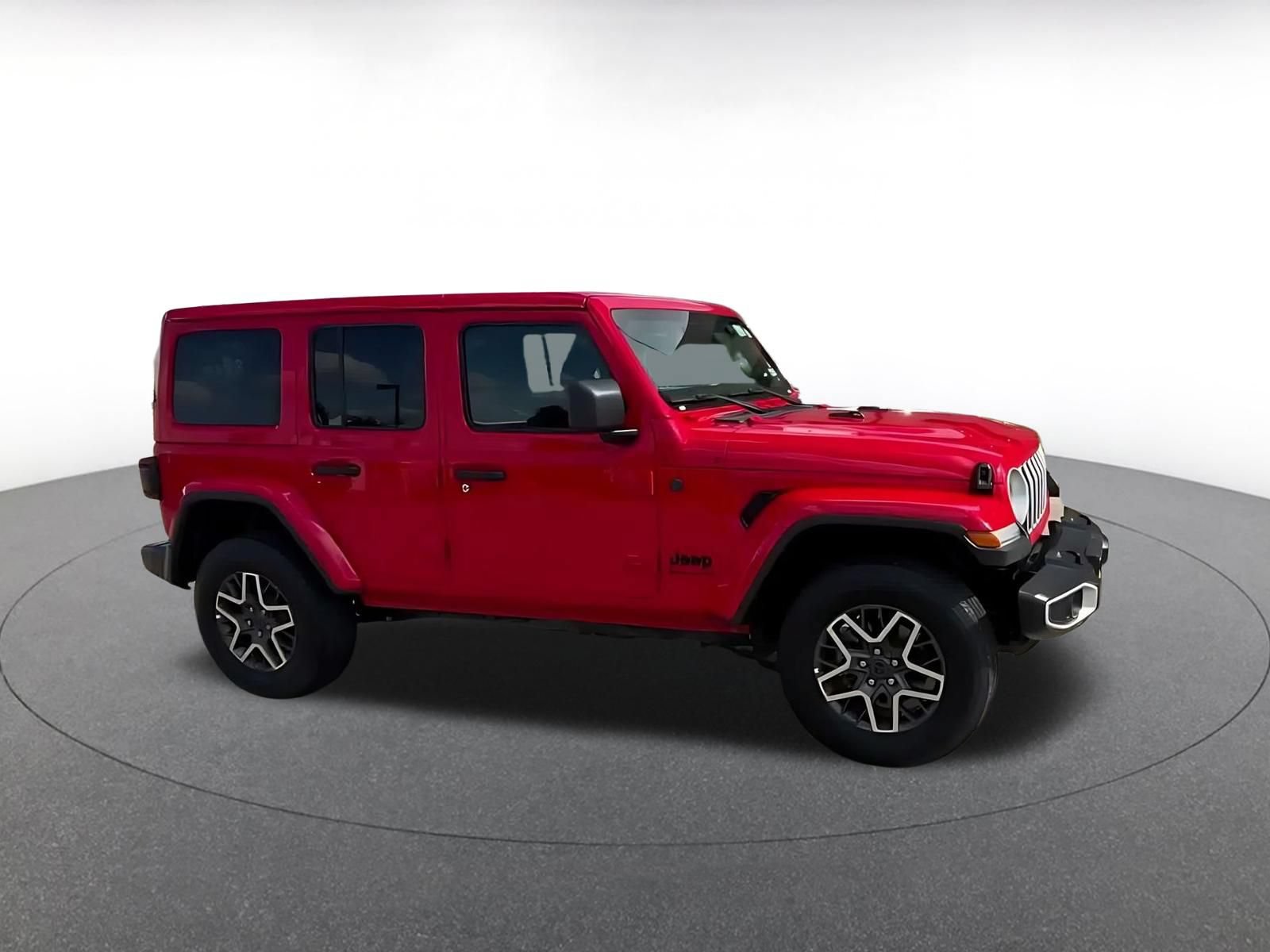 Used 2025 Jeep Wrangler Unlimited Sahara AWD/4WD image 2