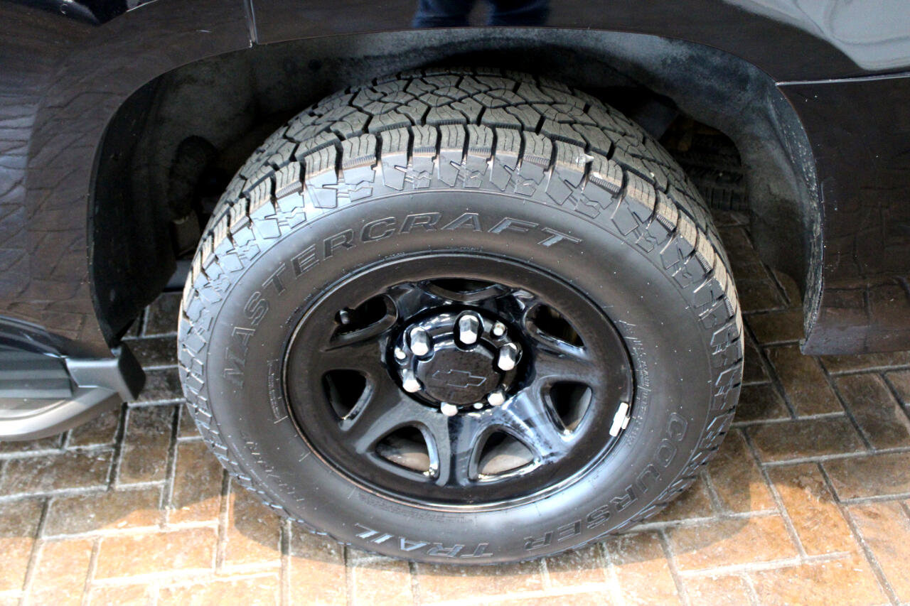 Used 2020 Chevrolet Tahoe 4WD w/ Remote Keyless Entry Package image 7