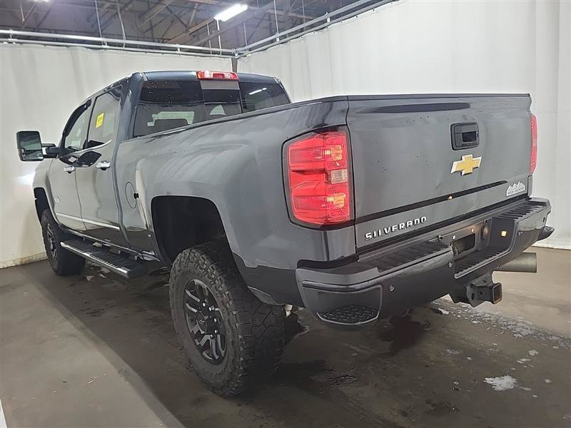 Used 2019 Chevrolet Silverado 2500 High Country AWD/4WD image 6