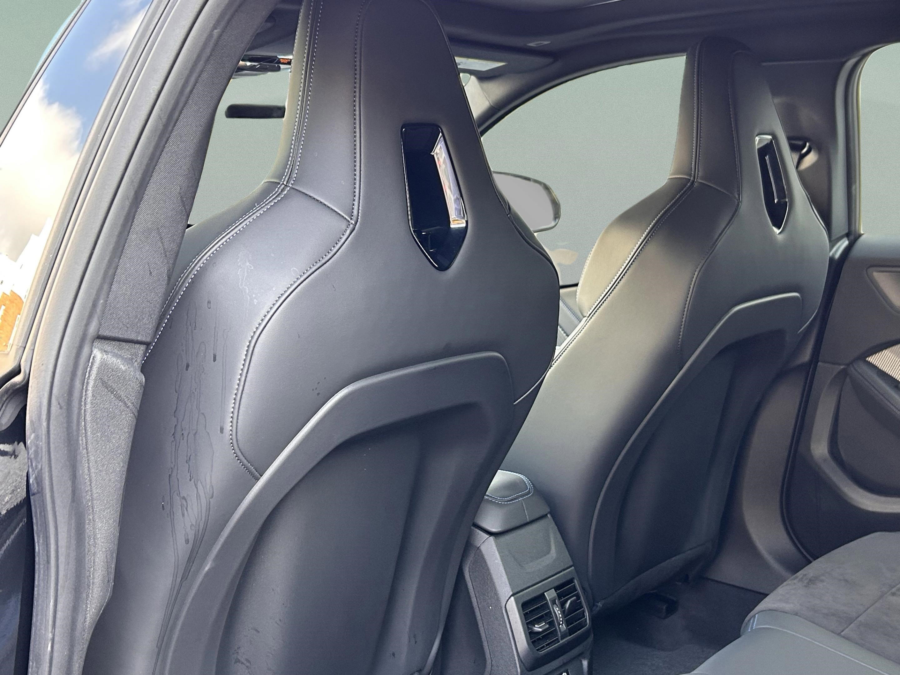 Used 2025 BMW M235i xDrive w/ M Performance Package image 26