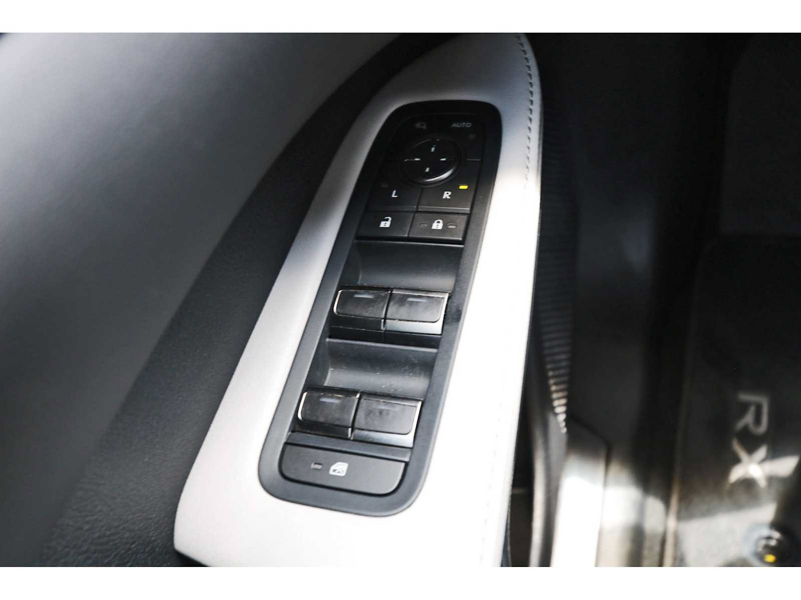 Used 2024 Lexus RX 350 Premium w/ Convenience Package FWD image 20