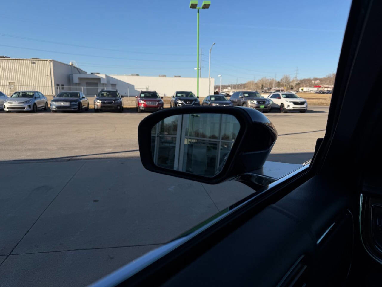 Used 2017 Lincoln Continental Select AWD/4WD image 20