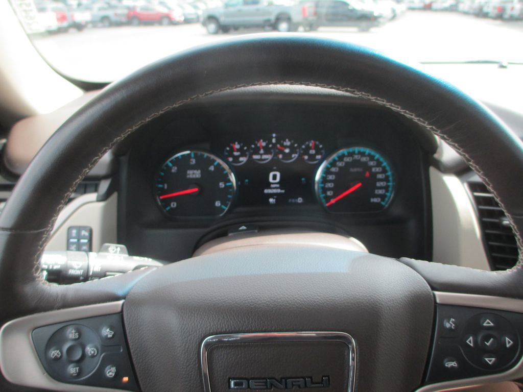Used 2019 GMC Yukon Denali w/ Denali Ultimate Package image 36