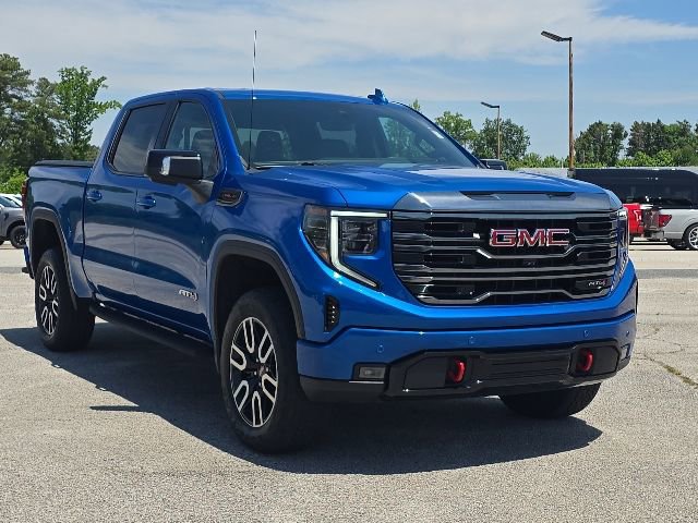 Used 2023 GMC Sierra 1500 AT4 w/ AT4 Premium Package AWD/4WD image 7