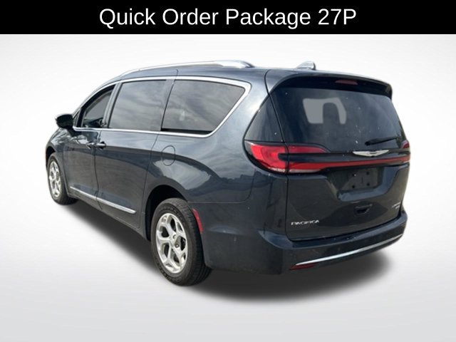 Used 2021 Chrysler Pacifica Limited w/ Uconnect Theater Family Group AWD/4WD image 6