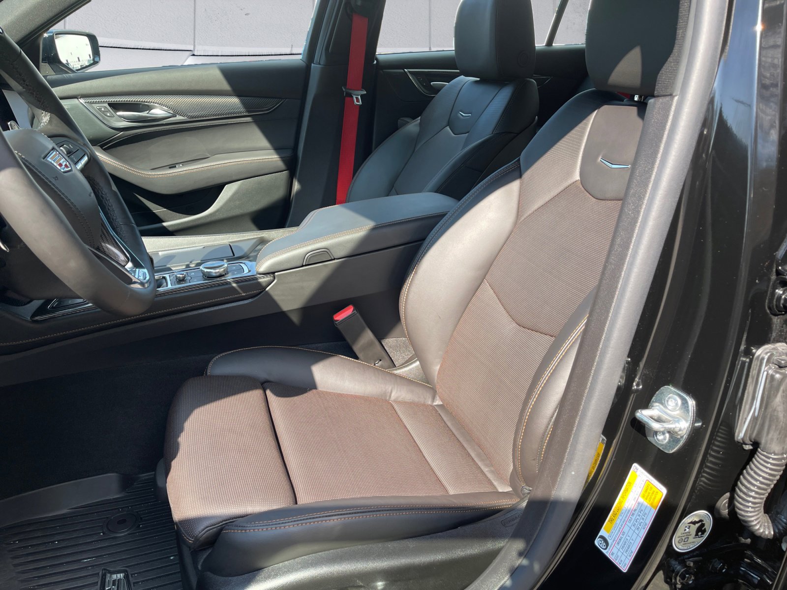 Used 2026 Cadillac CT5 V w/ Technology Package image 10