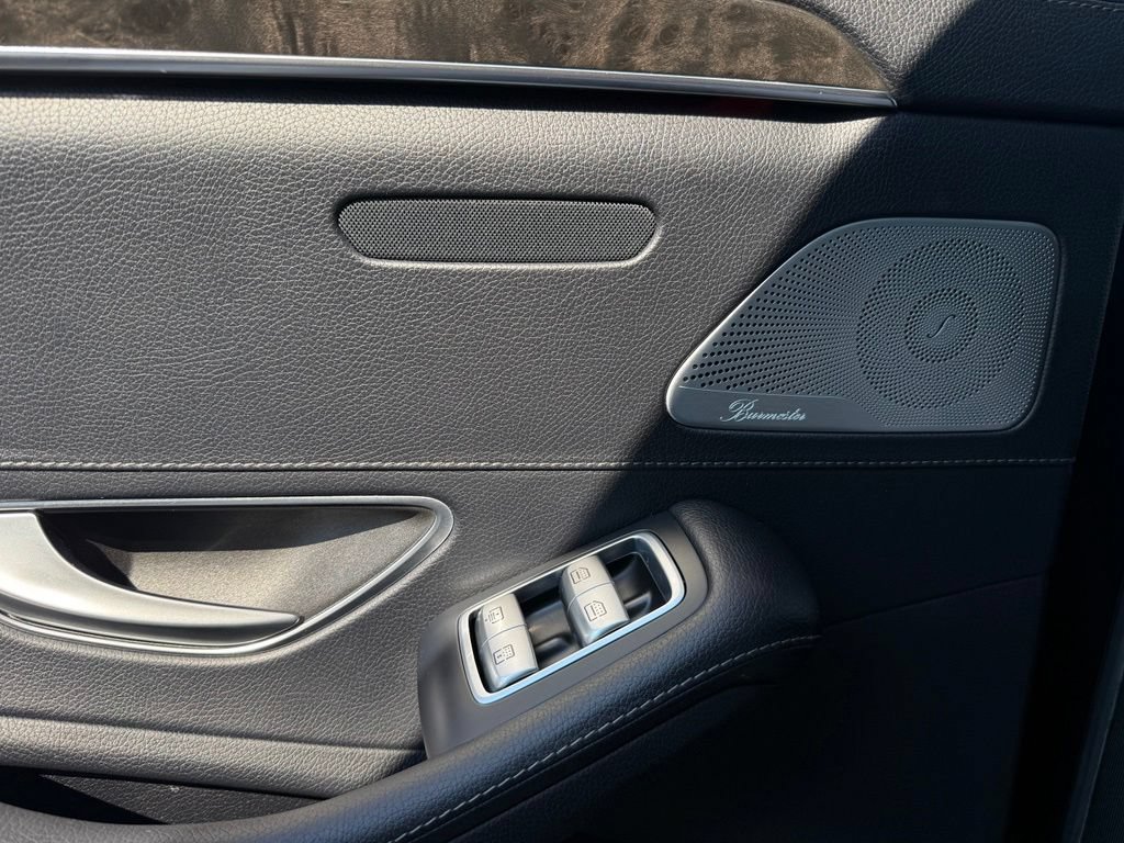 Used 2014 Mercedes-Benz S 550 Sedan image 29