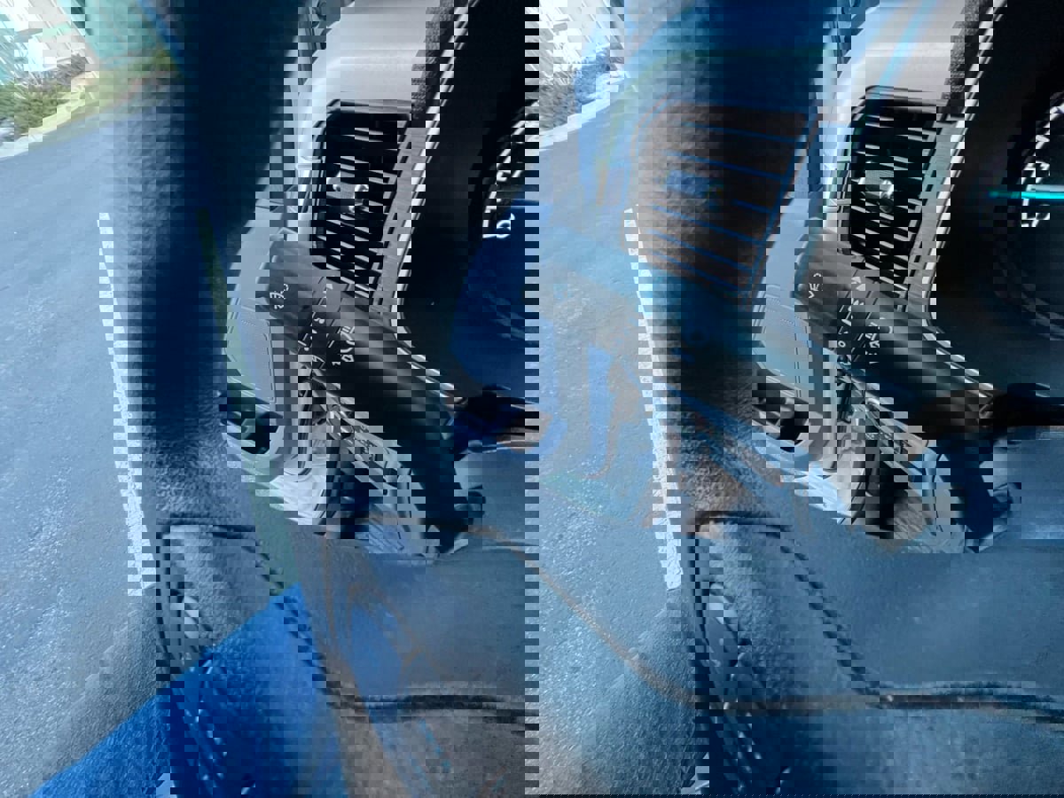 Used 2022 Ford F150 XL w/ Trailer Tow Package image 32