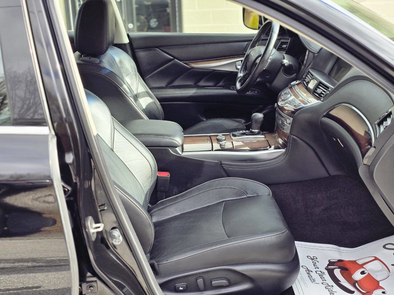 Used 2013 INFINITI M37 x w/ Premium Pkg image 16