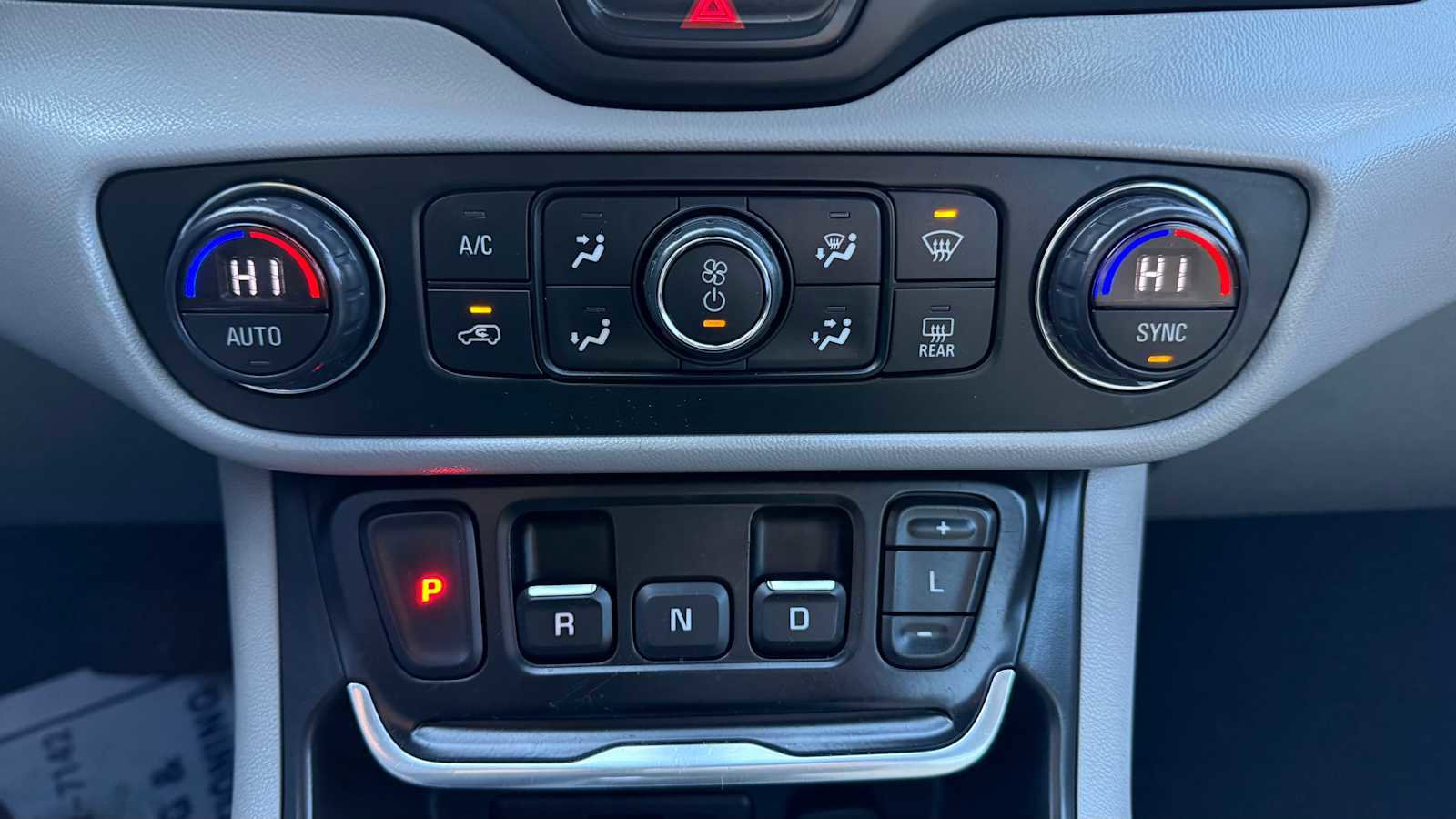 Used 2019 GMC Terrain SLT image 23