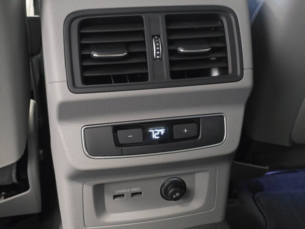 Certified 2025 Audi Q5 2.0T Premium Plus w/ Premium Plus Package image 18