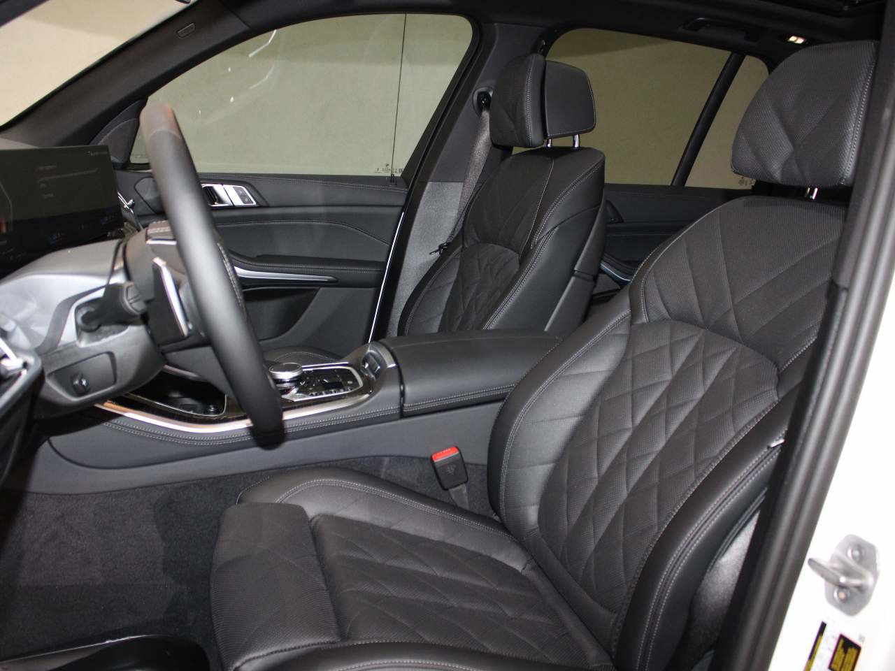 Certified 2026 BMW X5 xDrive40i AWD/4WD image 13