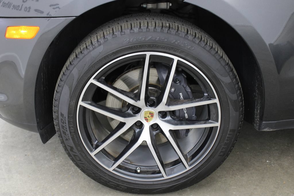 Used 2024 Porsche Macan AWD/4WD image 13