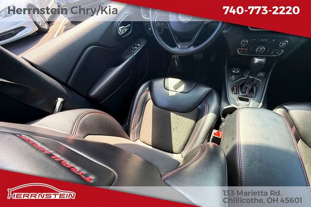 Used 2020 Jeep Cherokee Trailhawk w/ Cold Weather Group AWD/4WD image 12