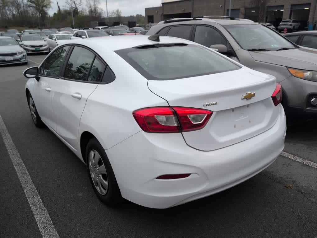 Used 2019 Chevrolet Cruze LS image 5