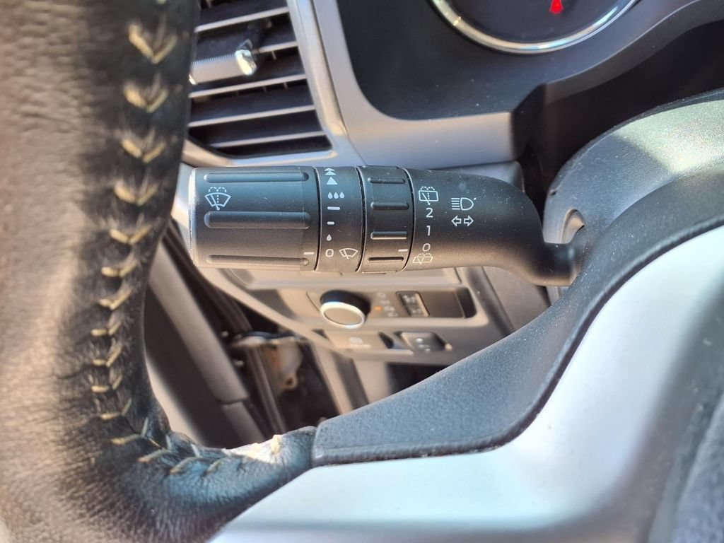 Used 2024 Ford Expedition XLT AWD/4WD image 13