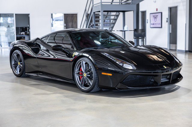 Used 2019 Ferrari 488 GTB RWD image 8