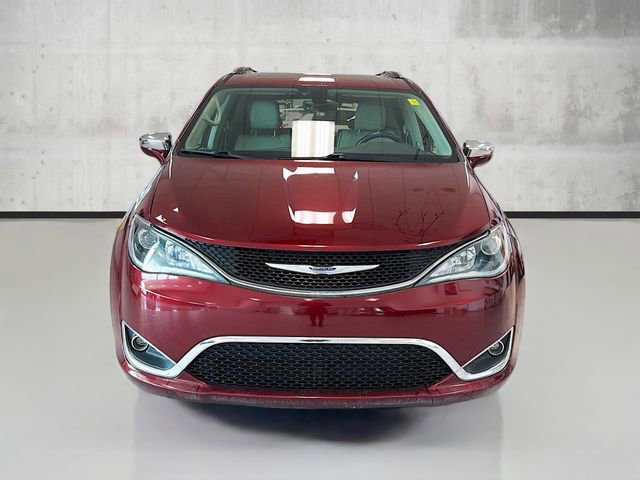 Used 2019 Chrysler Pacifica Limited image 2