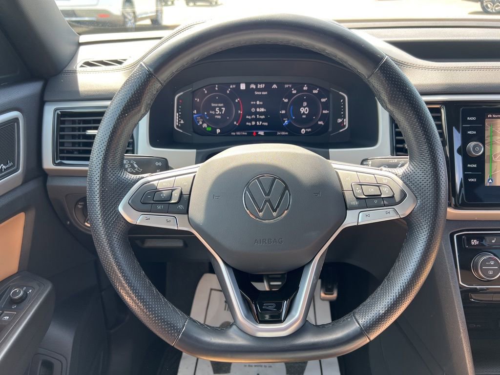 Certified 2023 Volkswagen Atlas Cross Sport SEL Premium R-Line AWD/4WD image 16
