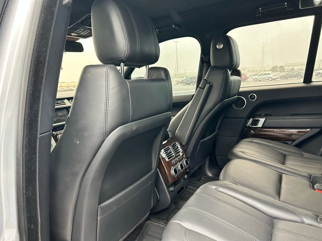 Used 2016 Land Rover Range Rover Supercharged image 18