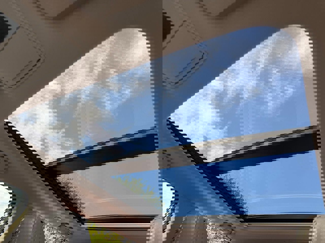 Used 2024 Honda Pilot Touring image 19