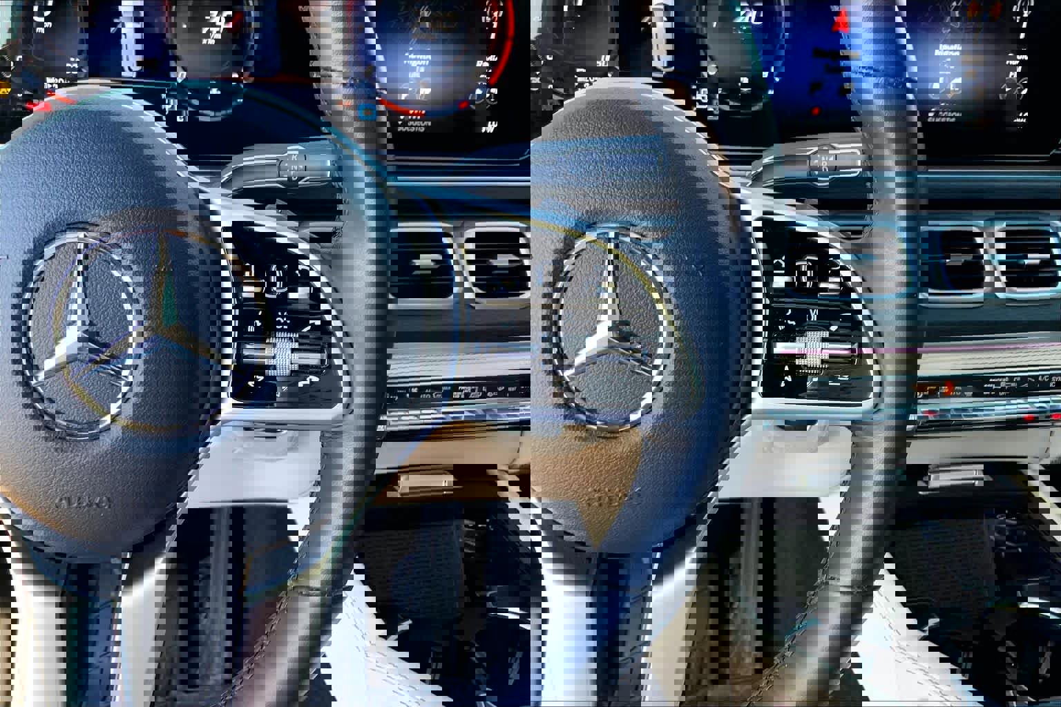 Used 2023 Mercedes-Benz GLE 350 4MATIC image 23