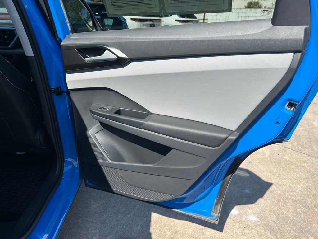 Certified 2023 Volkswagen Taos SE image 52