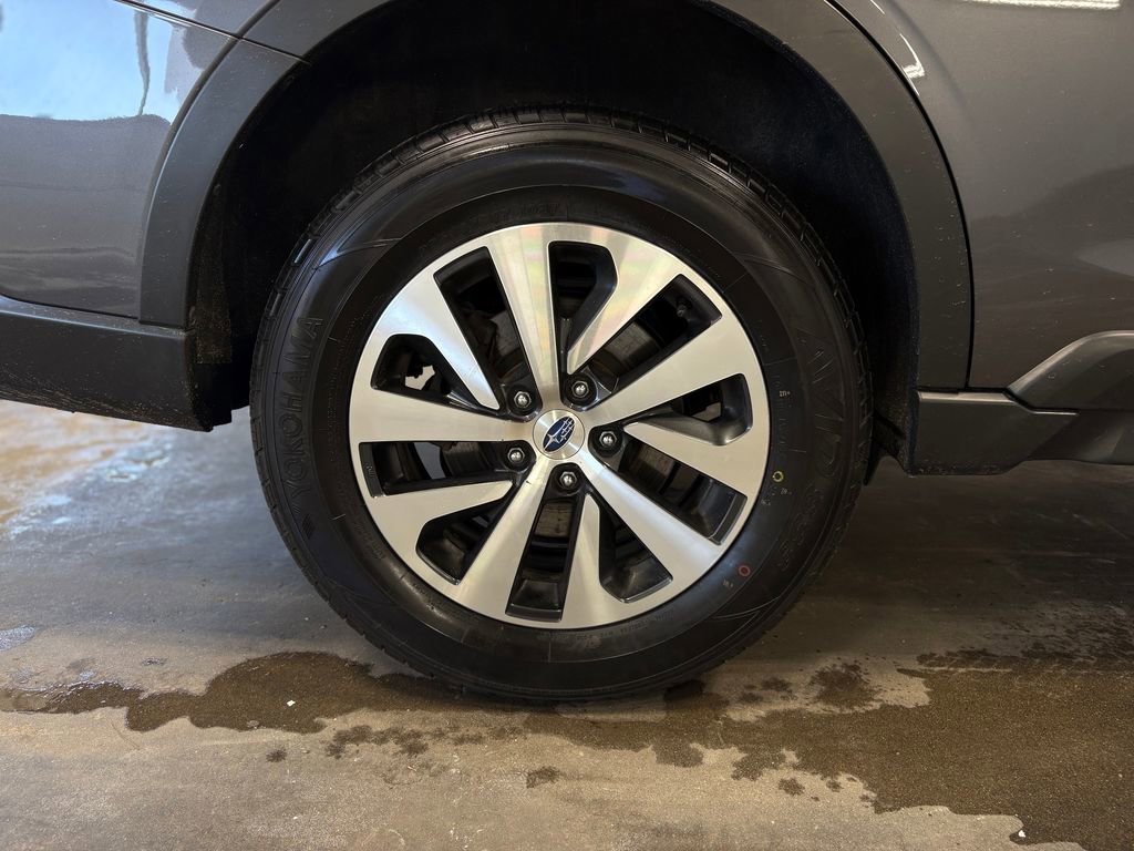 Used 2022 Subaru Outback Premium image 33
