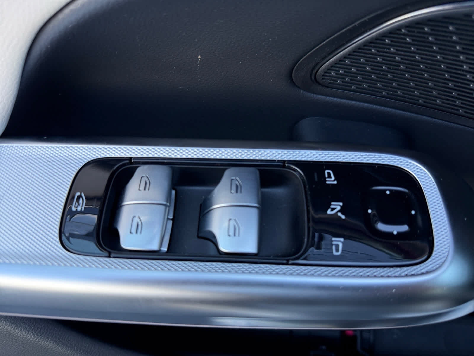 Used 2026 Mercedes-Benz E 350 4MATIC Sedan image 24